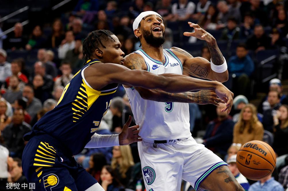 利落的射门 利落的射门