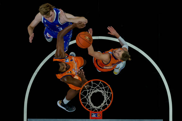 3亿欧元 3亿欧元